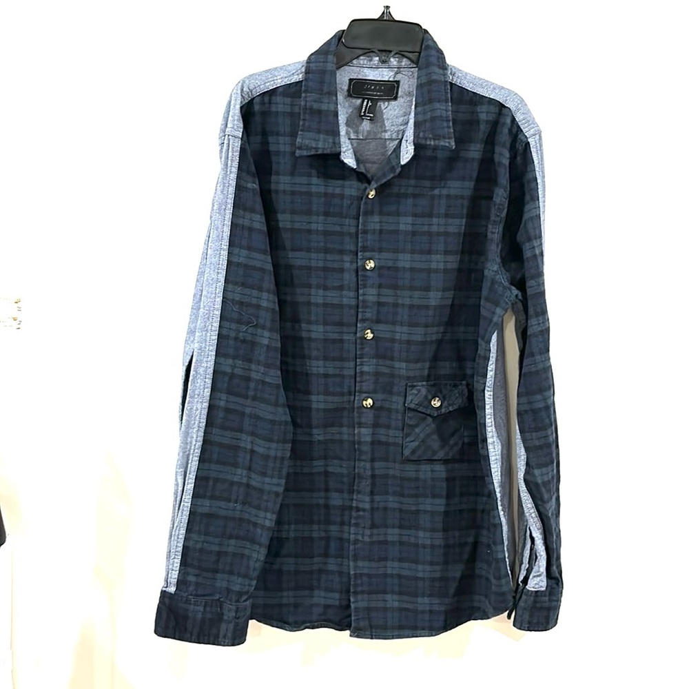 👕 21 Men Plaid and Blue Button Down Shirt Size L